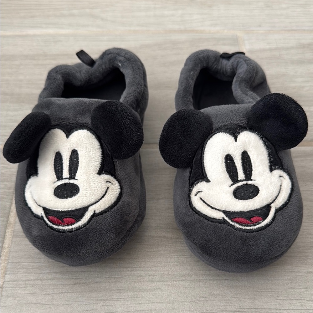 Disney H&M Mickey Mouse Plush Slippers Black and Gray boys 10-11.5